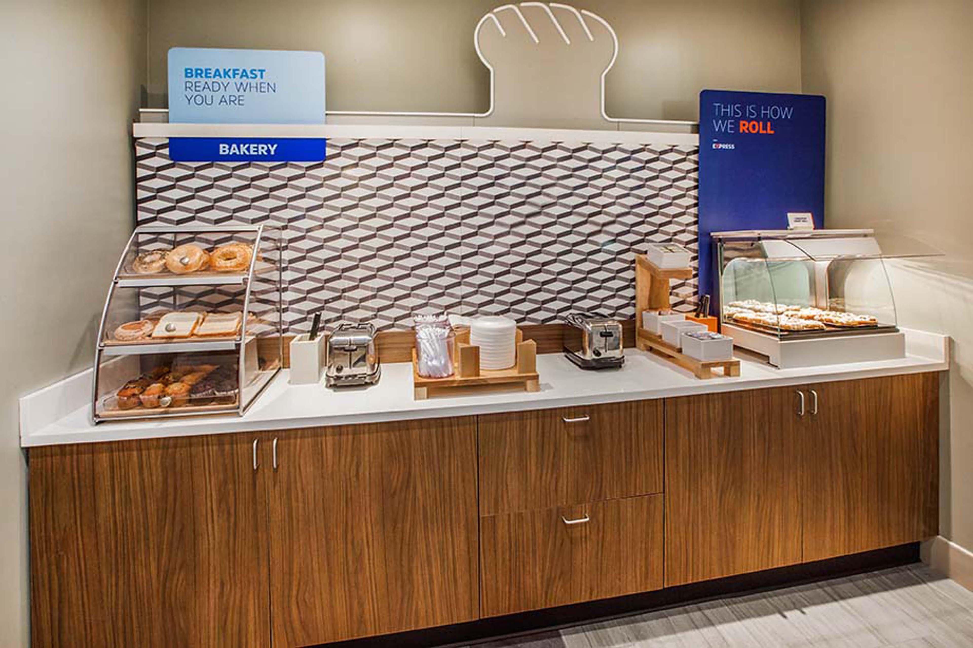 Holiday Inn Express & Suites Lexington Park California By Ihg Luaran gambar