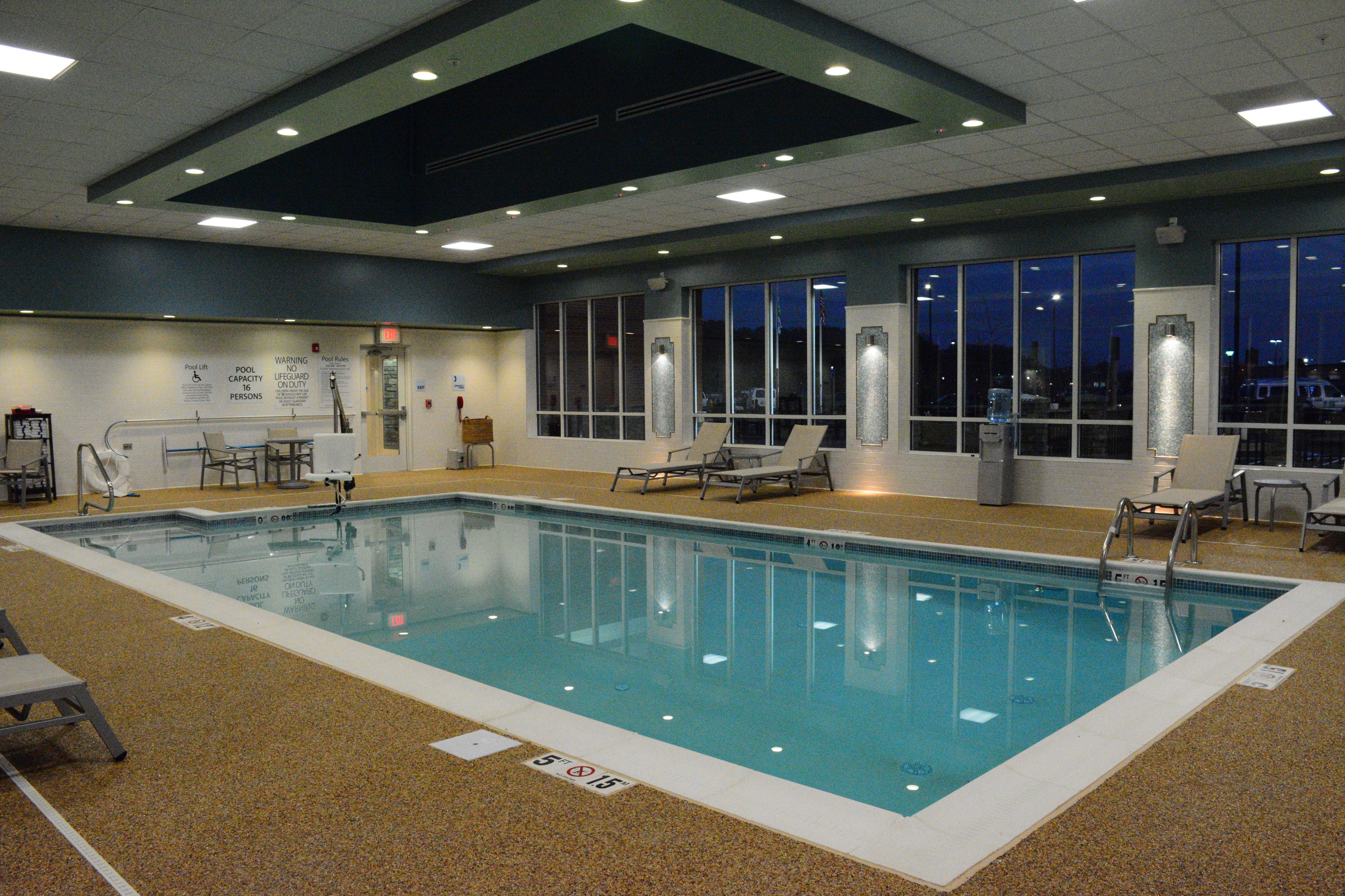 Holiday Inn Express & Suites Lexington Park California By Ihg Luaran gambar